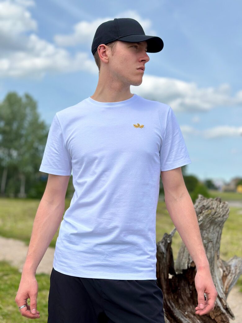 Long white unisex t-shirt "Cloud"