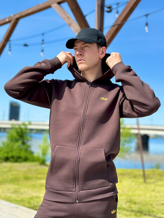 Unisex brūna jaka ar kapuci un rāvējslēdzēju "Ozols"