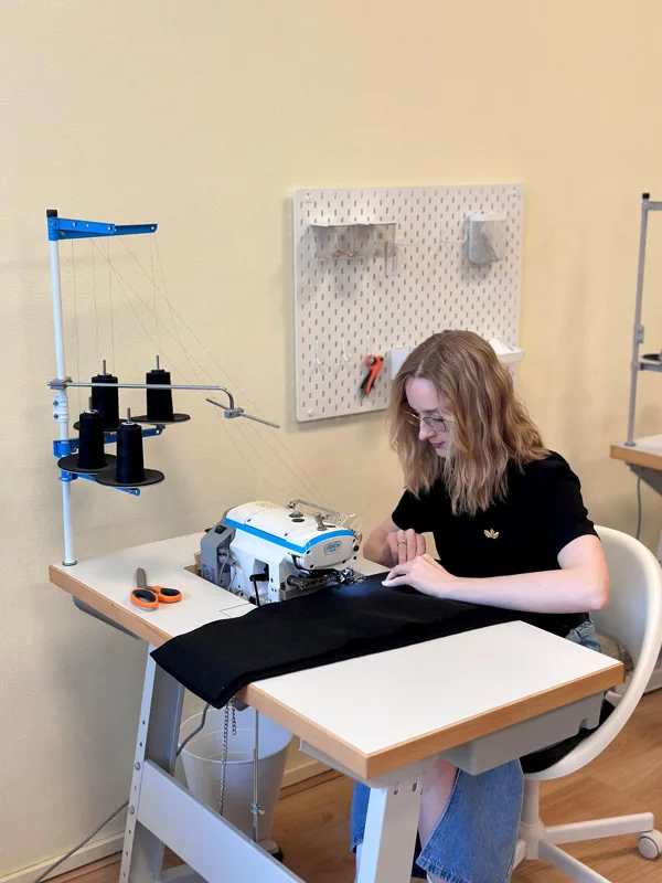 Clothing sewing process